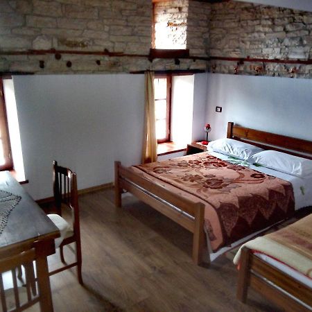 Guesthouse Celo Gjirokastër Extérieur photo