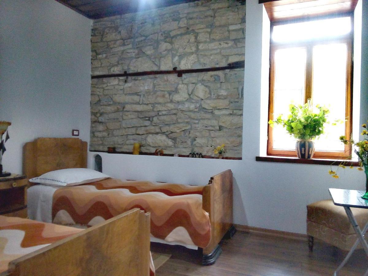 Guesthouse Celo Gjirokastër Extérieur photo