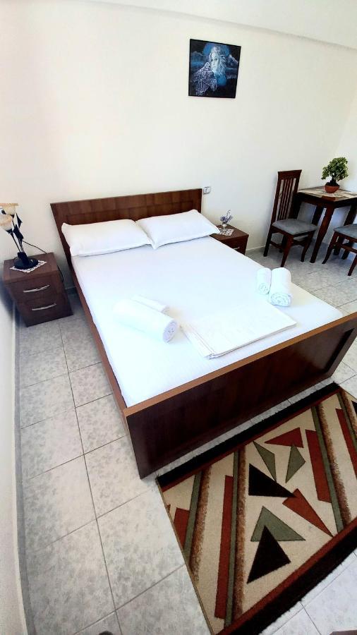 Guesthouse Celo Gjirokastër Extérieur photo