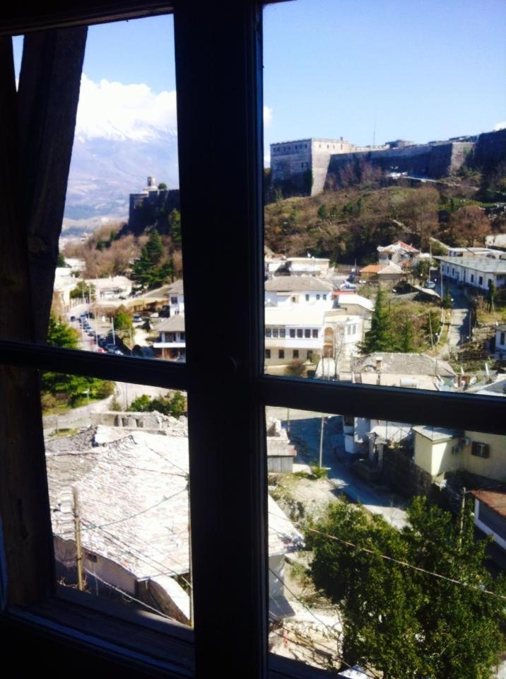 Guesthouse Celo Gjirokastër Extérieur photo